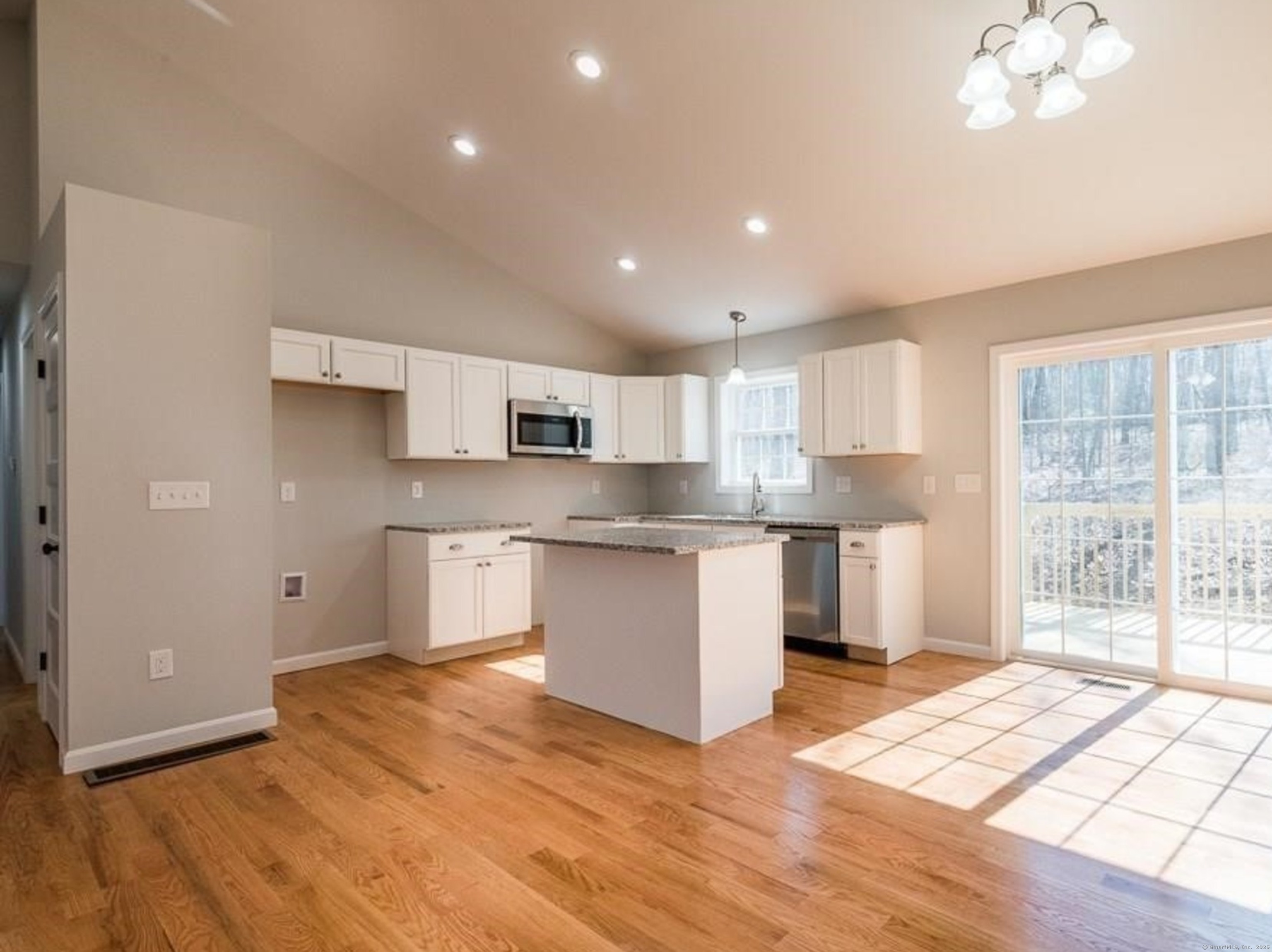 1117 E Lake Road, Montville, Connecticut image 25