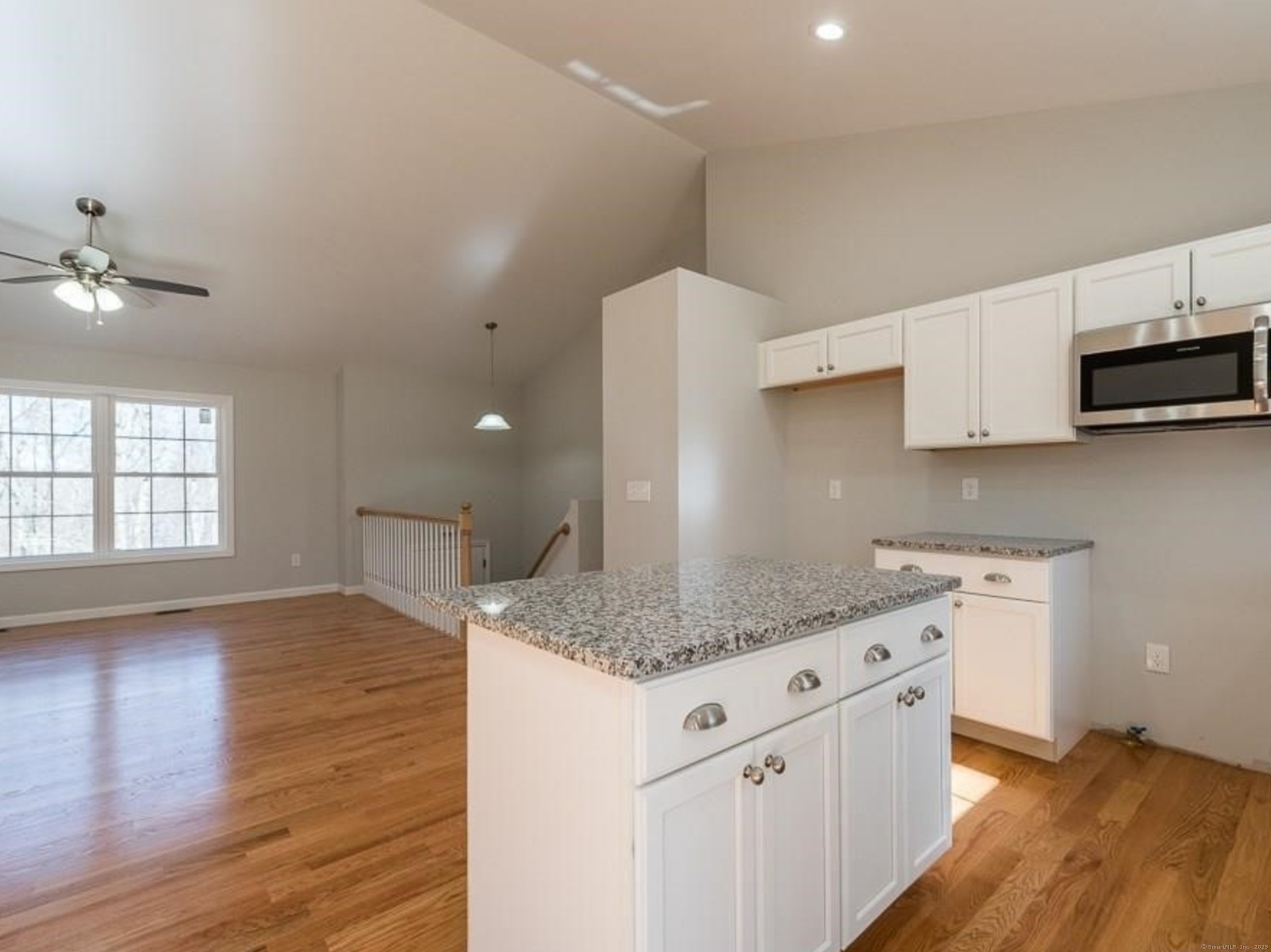 1117 E Lake Road, Montville, Connecticut image 8