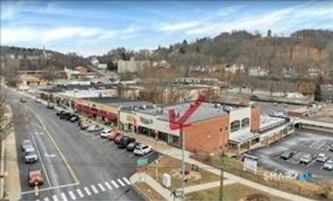 Photo of 33 W Main Street, Vernon, CT 06066 (MLS # 24151307)