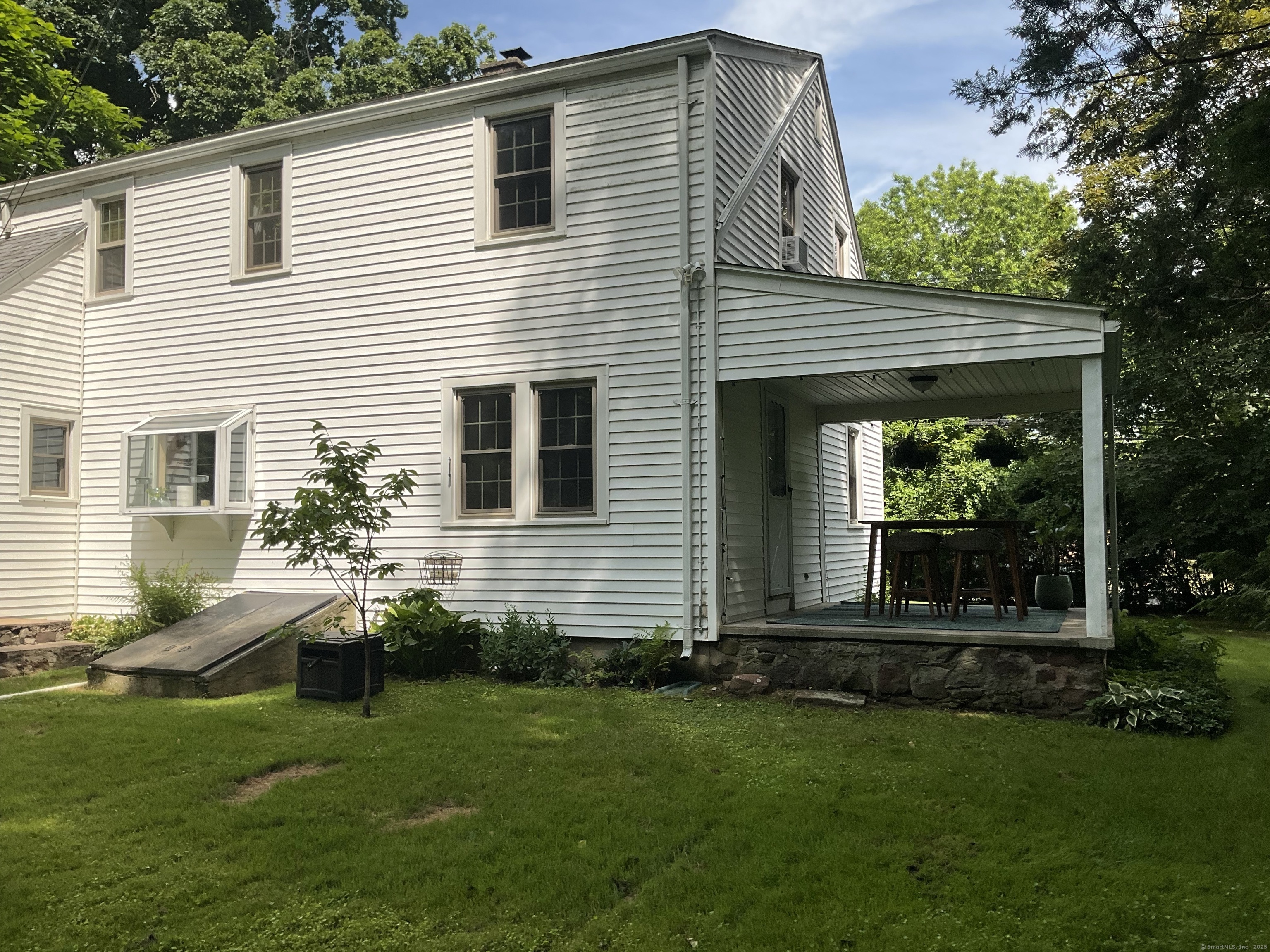 163 Simsbury Road
