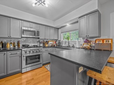 Tiny photo for 3 Apple Way, Madison, CT 06443 (MLS # 24143018)