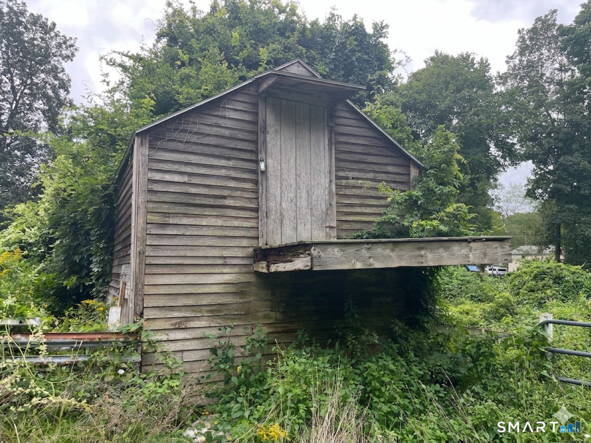 62 Old Hawleyville Road