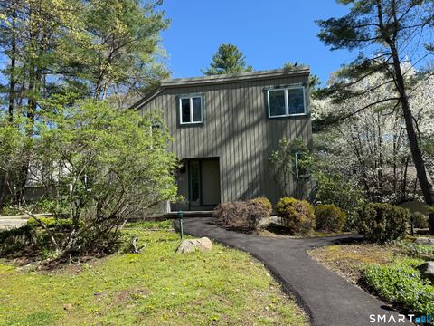 Photo of 2 Talcott Glen #C, Farmington, CT 06032 (MLS # 24170577)