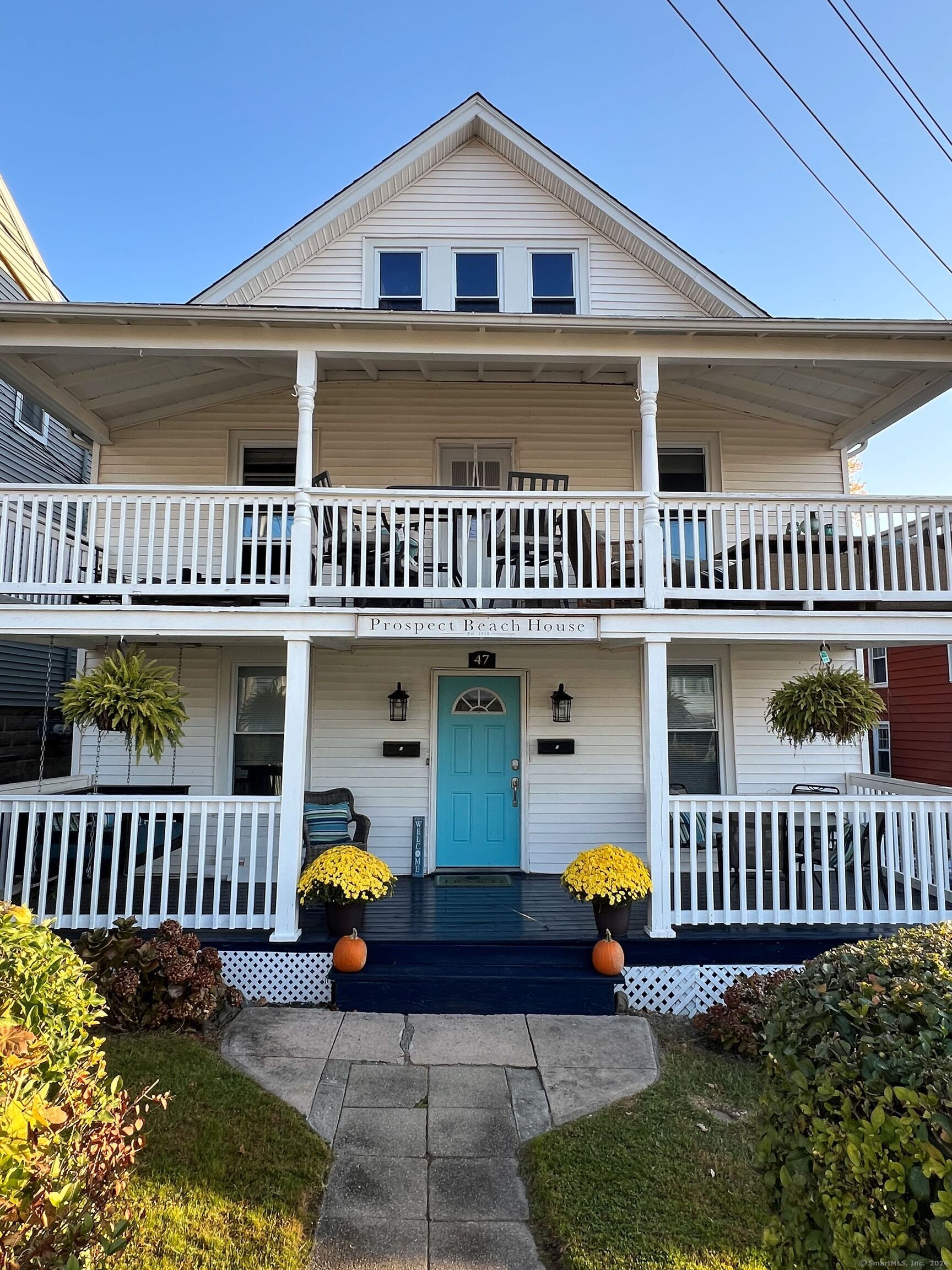 47 Prospect Avenue, West Haven, Connecticut - 3 Bedrooms  
1 Bathrooms  
6 Rooms - 