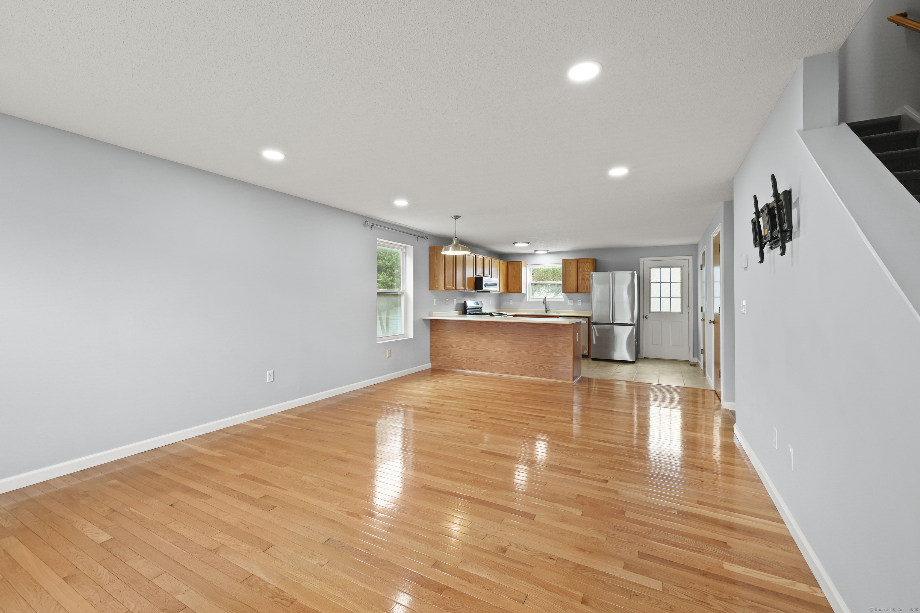 5 Holly Lane 5