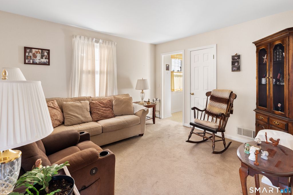 Photo of 453 Sylvan Knoll Road, Stamford, CT 06902 (MLS # 24150477)