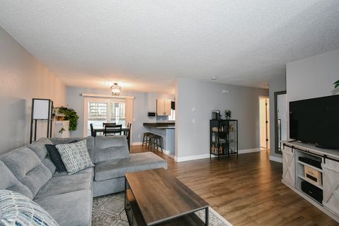 Tiny photo for 925 Oronoke Road #29A, Waterbury, CT 06708 (MLS # 24138452)