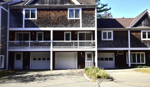 51 Songbird Lane 51 Farmington CT 06032