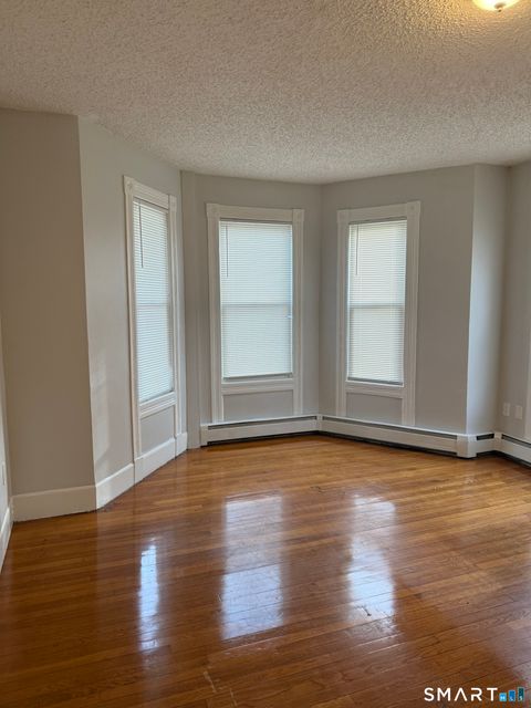 Photo of 192 Russ Street #2nd Floor, Hartford, CT 06106 (MLS # 24163242)