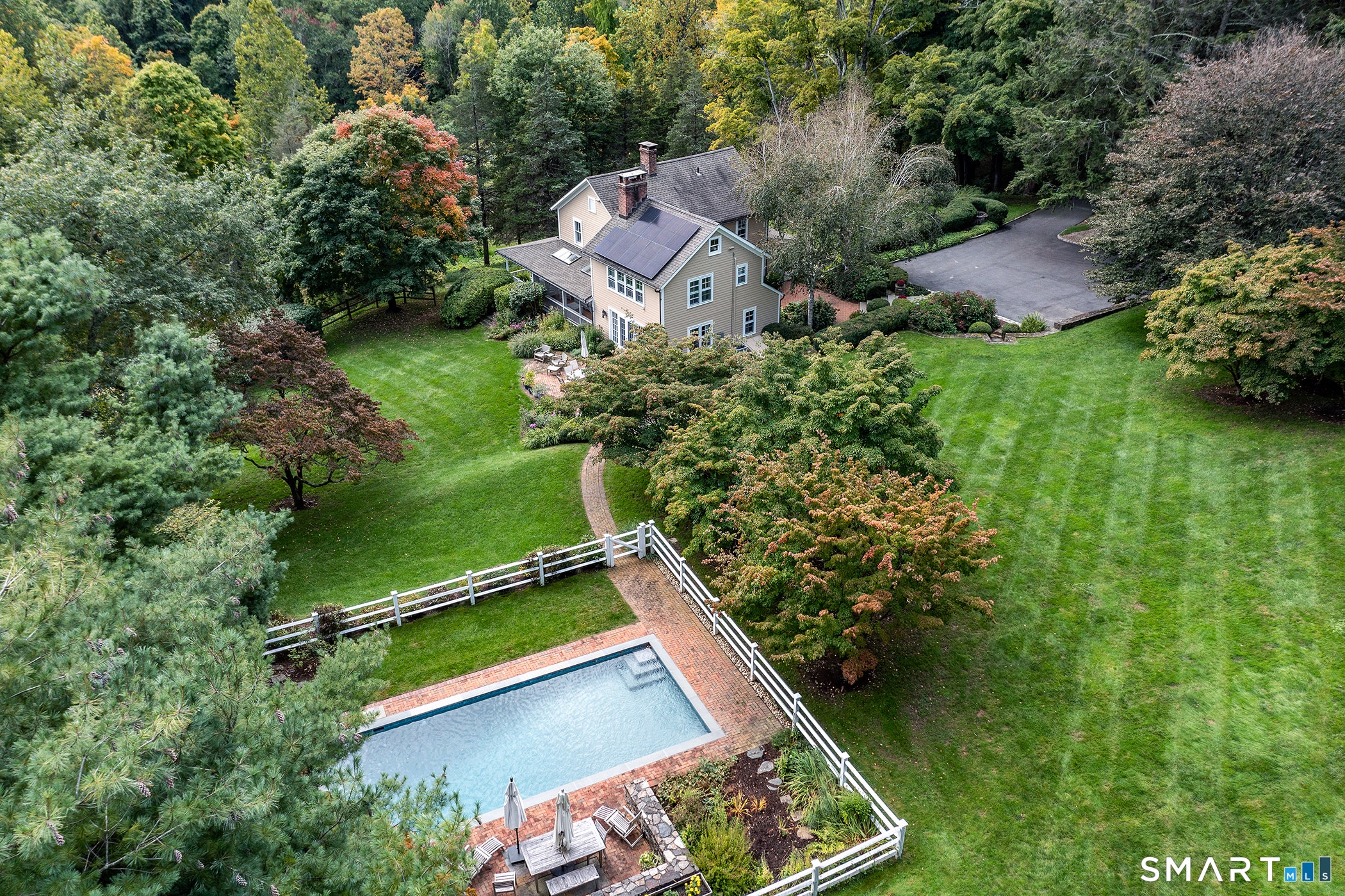 32 Leach Hollow Road