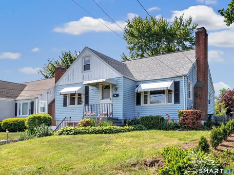 Homes For Sale - 474 Greenfield Avenue<br/> Stratford, CT 06614