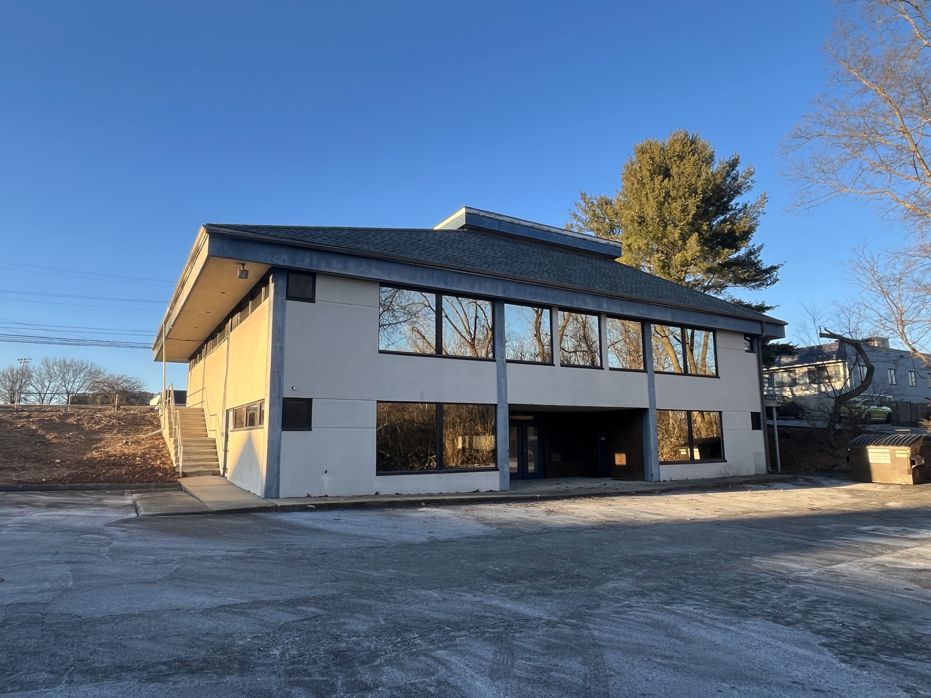 370 Boston Post Road