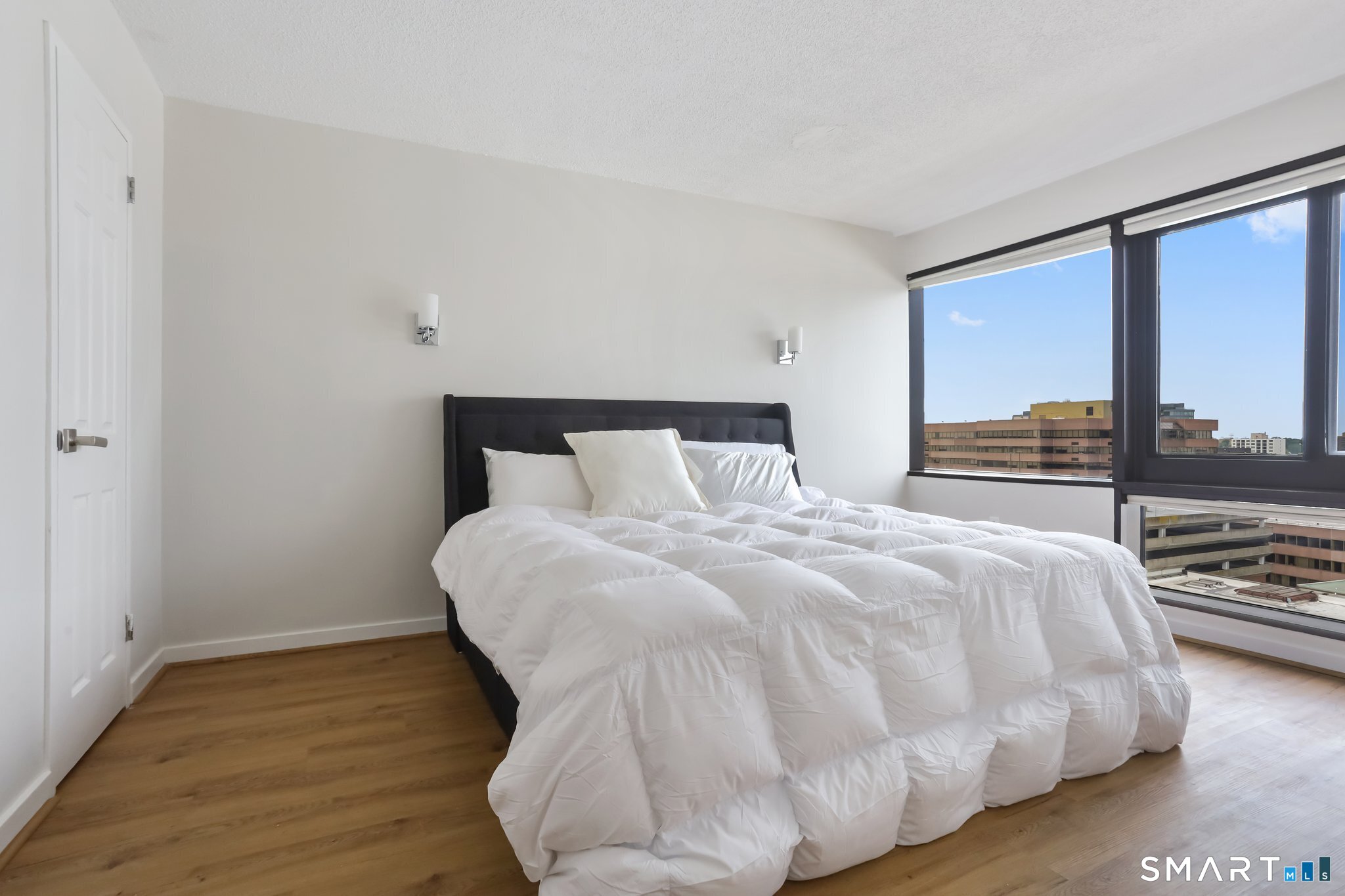 127 Greyrock Place 1205