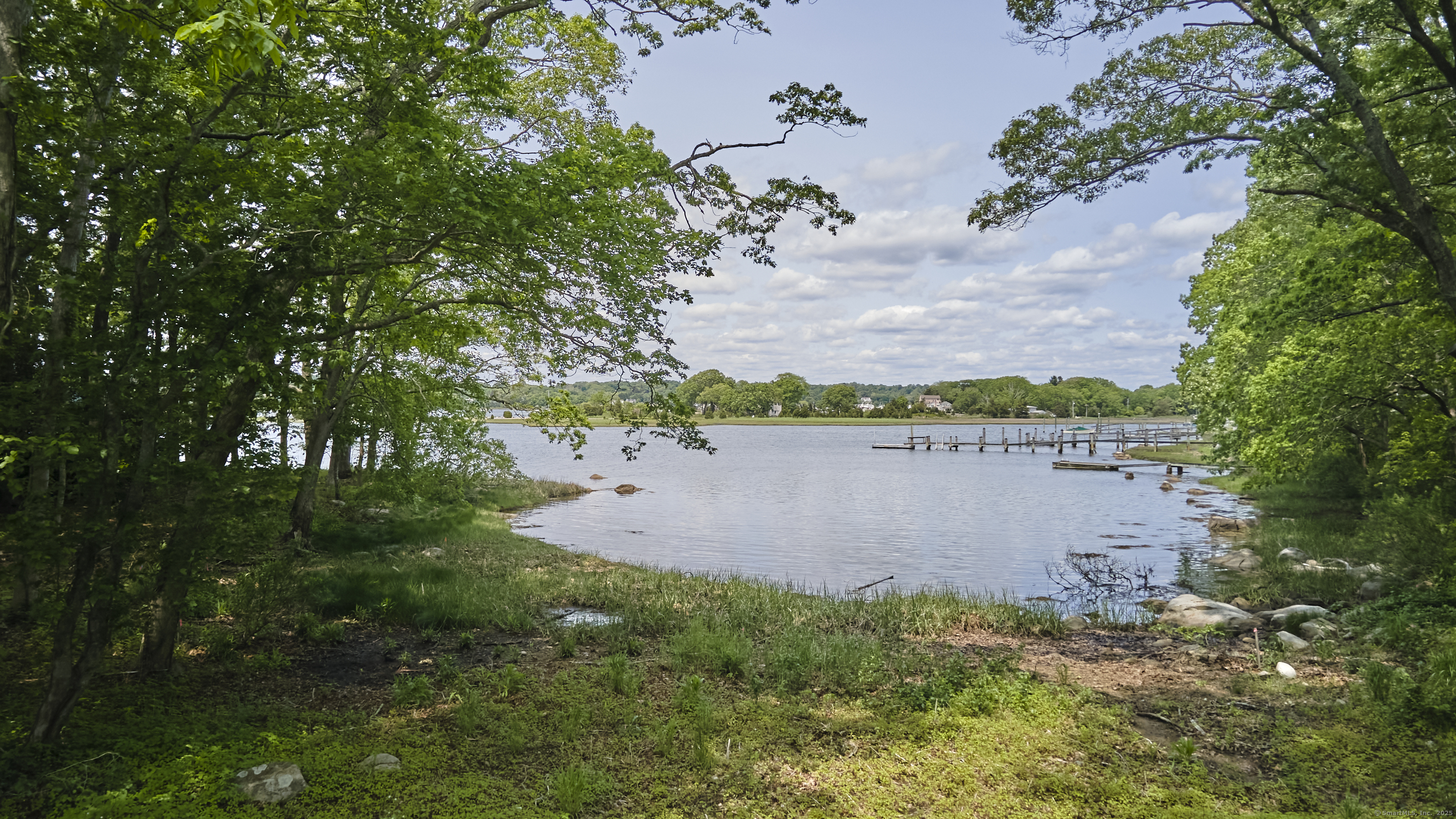 28 Money Point Road
