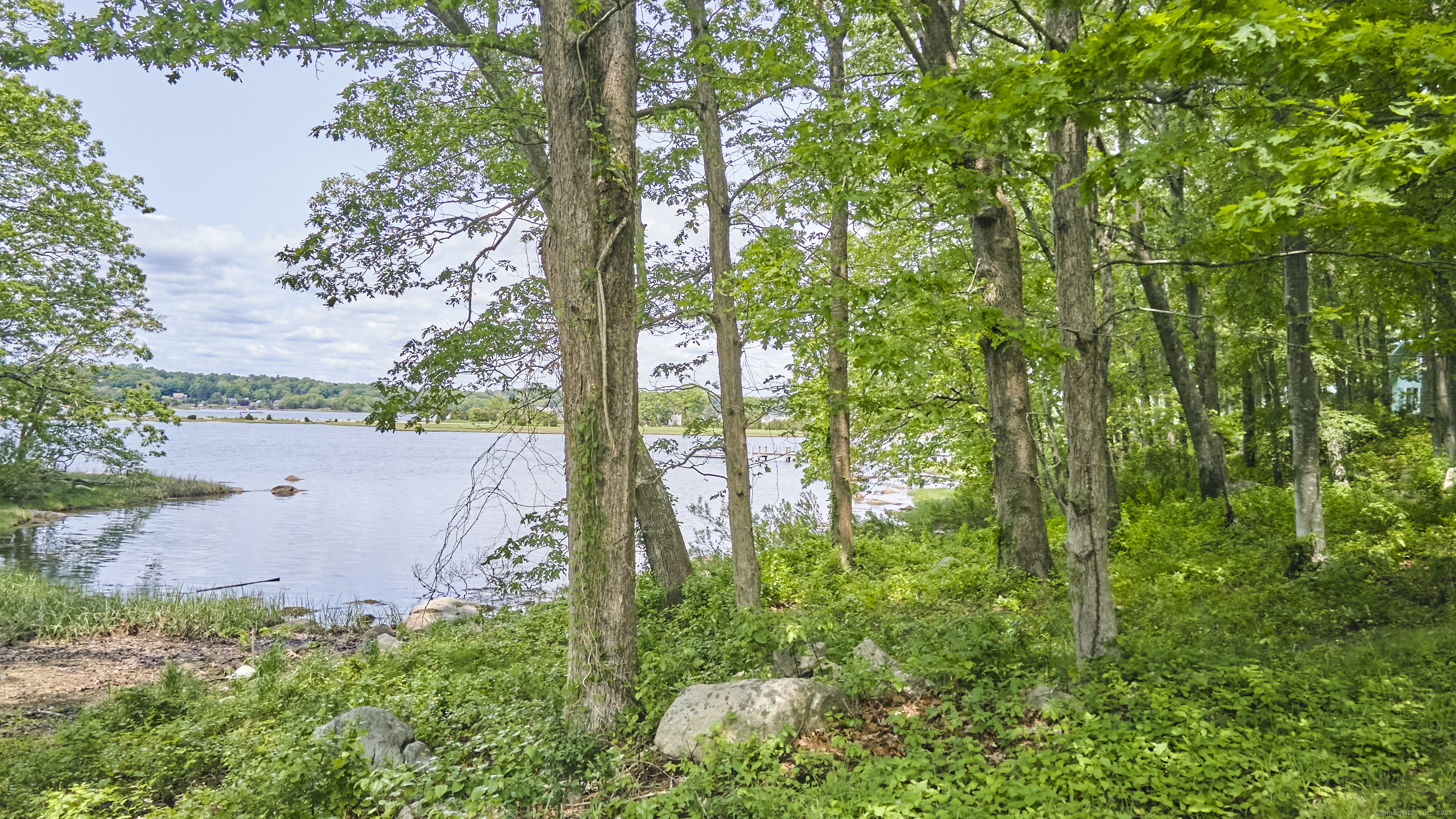 28 Money Point Road