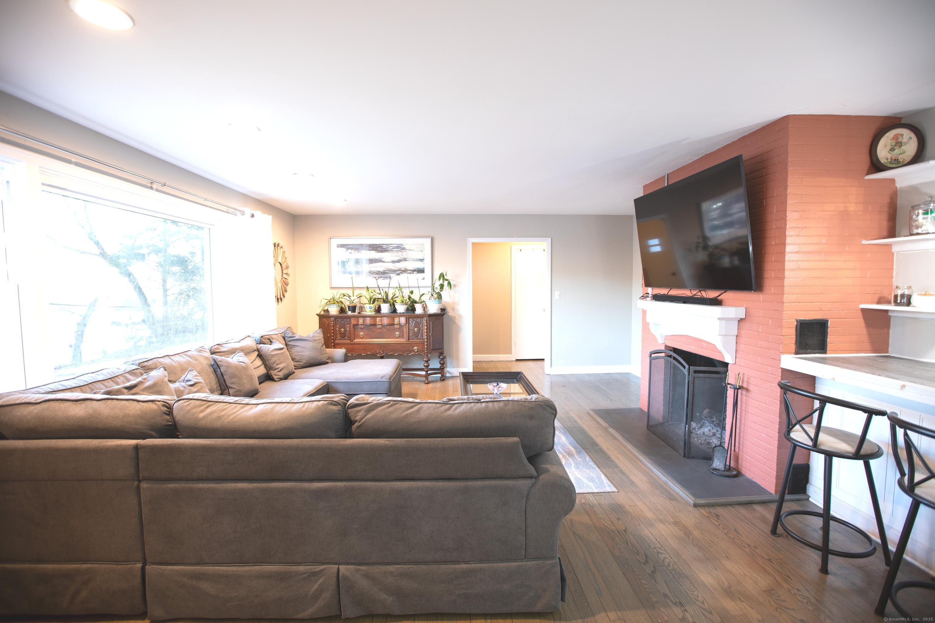950 N High Street, East Haven, Connecticut image 9