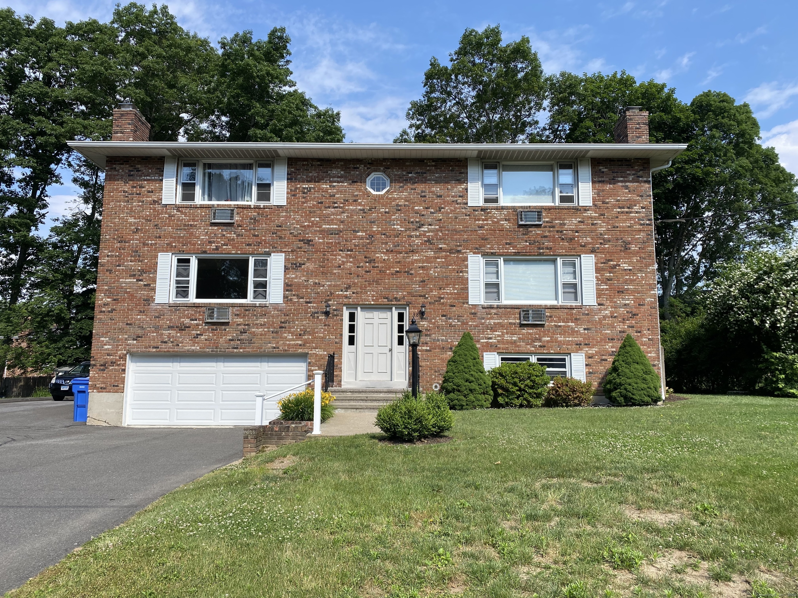 Photo 1 of Timber Lane 3, Waterbury, Connecticut, $1,500, Web #: 24074743