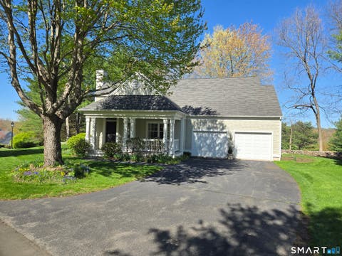 Condo For Sale - 10 Pelham Way #10<br/> Middlebury, CT 06762