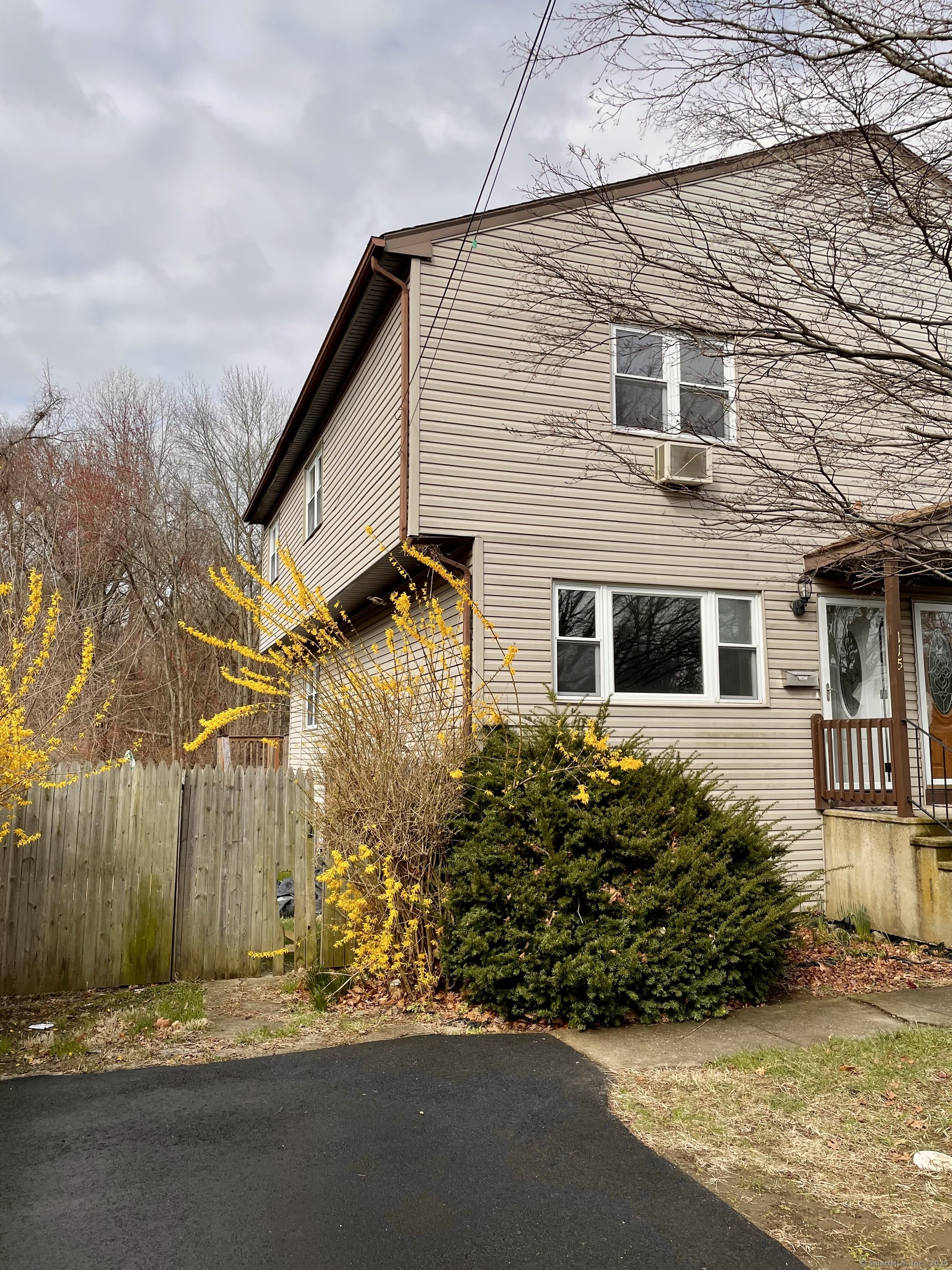 115 Pond Street, Bridgeport, Connecticut image 2