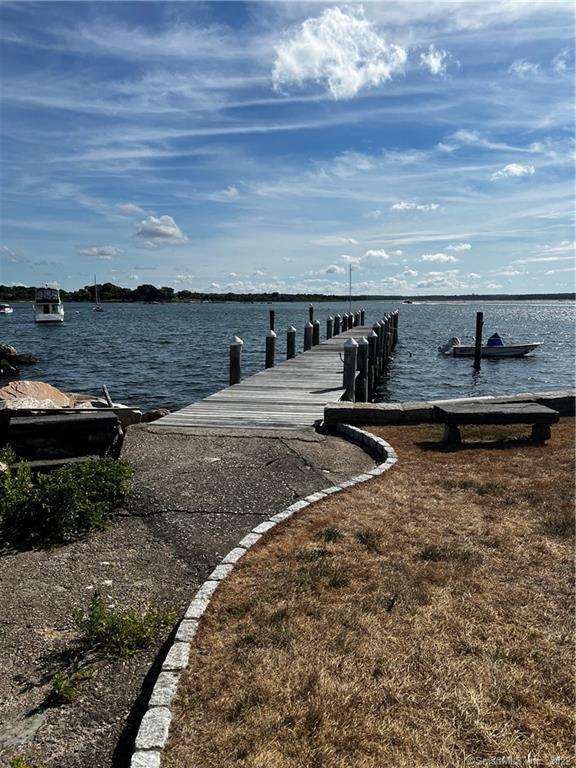 Stonington, Connecticut 06378, United States, 1 Bedroom Bedrooms, ,1 BathroomBathrooms,Residential,Active,166136