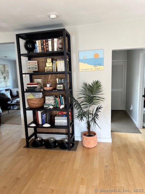 Stonington, Connecticut 06378, United States, 1 Bedroom Bedrooms, ,1 BathroomBathrooms,Residential,Active,166136