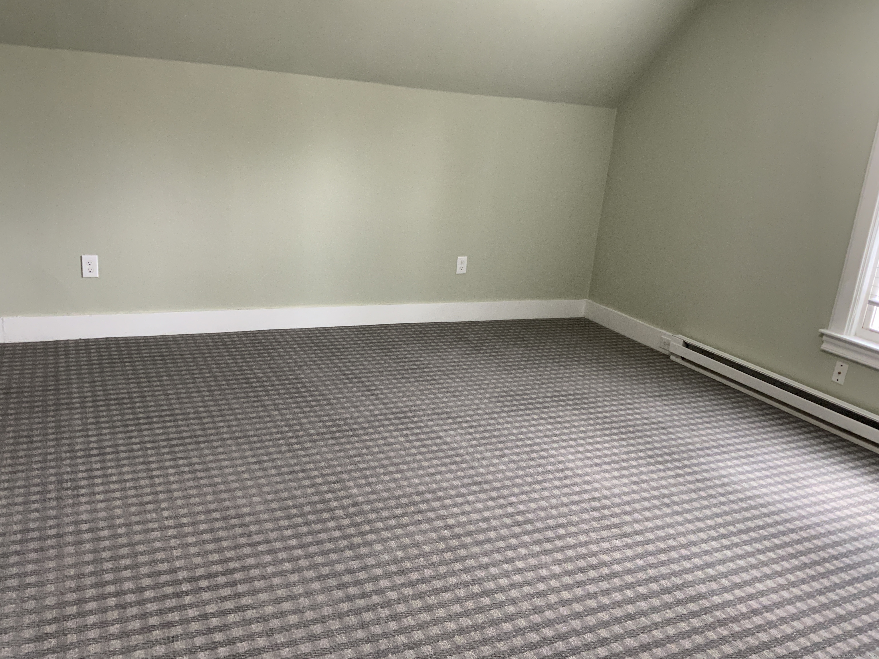 Norwich, Connecticut 06360, United States, 2 Bedrooms Bedrooms, ,1 BathroomBathrooms,Residential,Active,237773