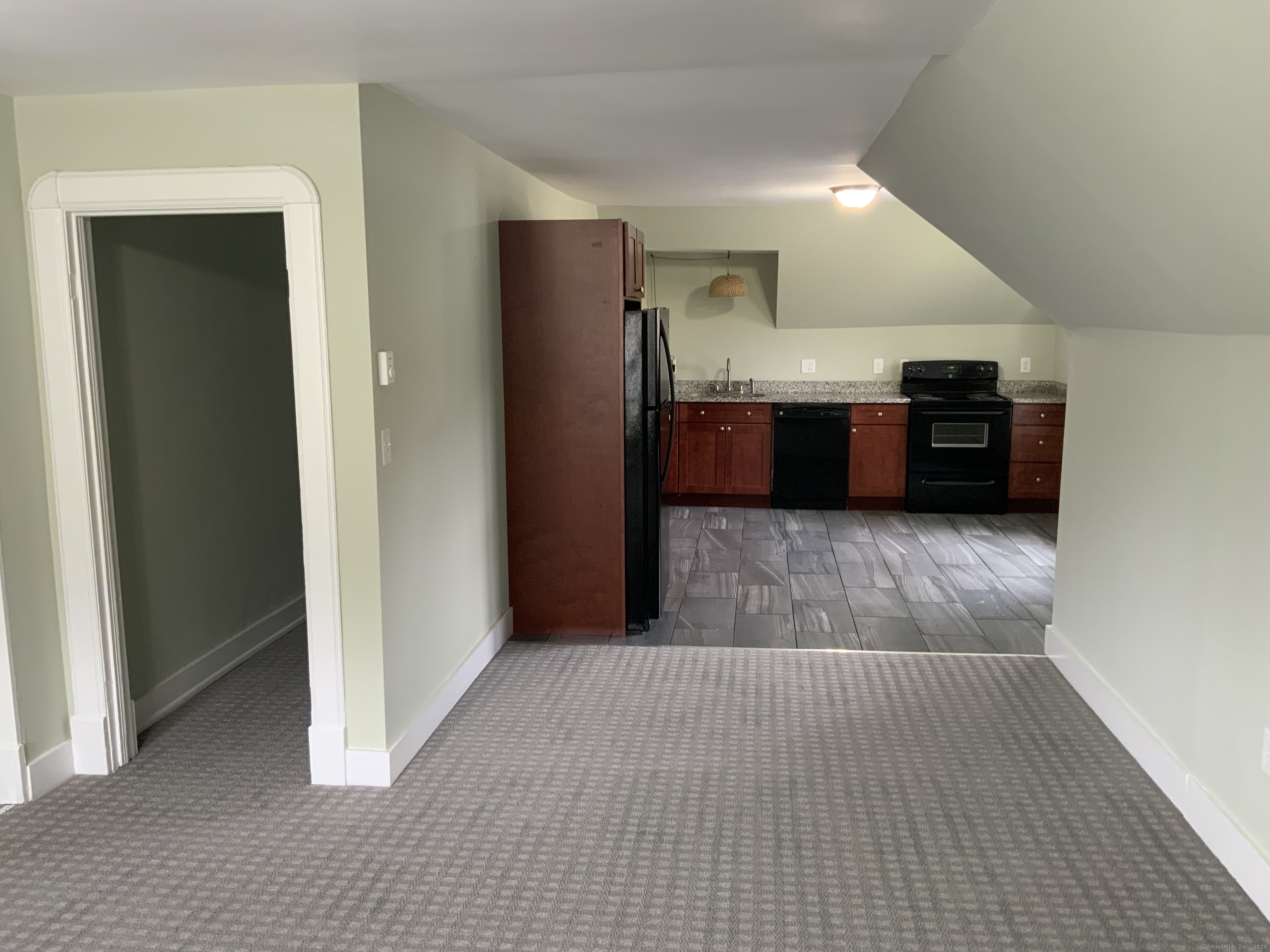 Norwich, Connecticut 06360, United States, 2 Bedrooms Bedrooms, ,1 BathroomBathrooms,Residential,Active,237773