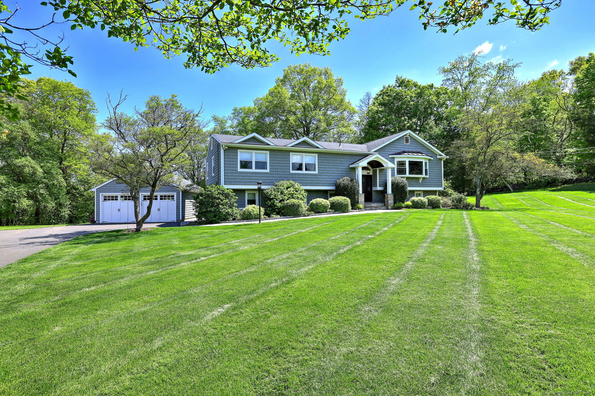 664 South Greenbrier Drive