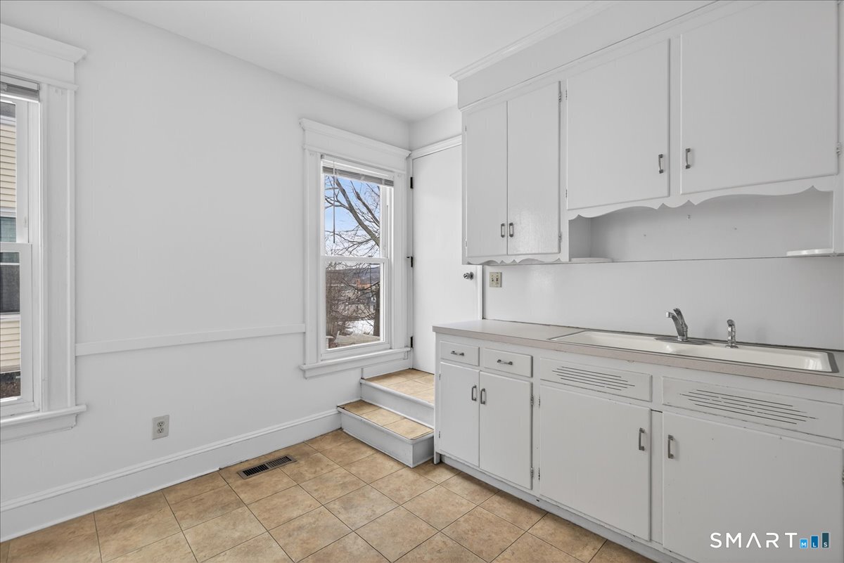 227 Olivia Street 1st Floor