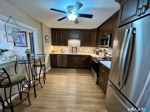 Tiny photo for 50 Birdseye Street #306A, Stratford, CT 06615 (MLS # 24168145)