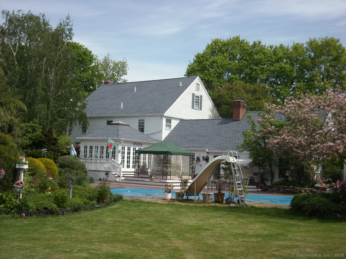 Rental Property at Mill Plain Road, Branford, Connecticut - Bedrooms: 4 
Bathrooms: 4 
Rooms: 12  - $2,400 MO.