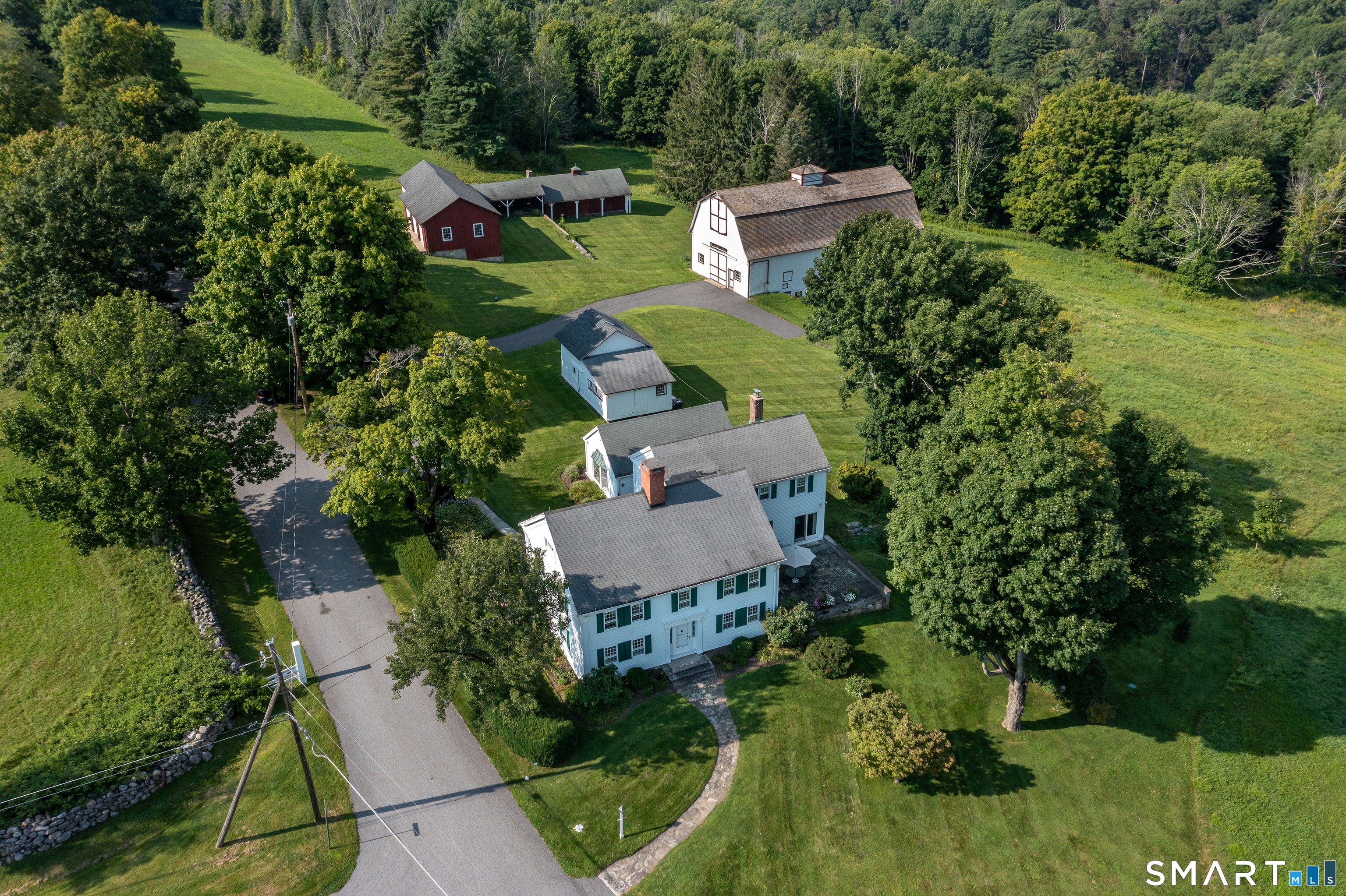 162 Hutchinson & Mike Road Parkway