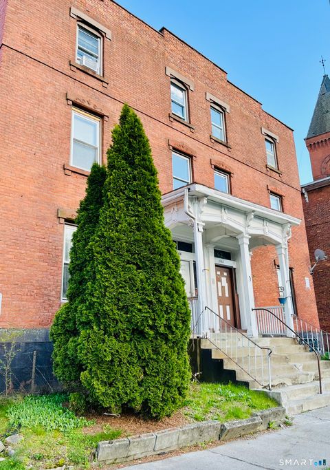 Photo of 2062 Main Street #B2, Hartford, CT 06120 (MLS # 24168834)