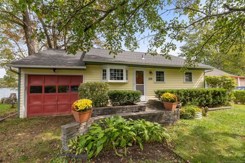 198 Lake Shore Drive East Haddam CT 06415