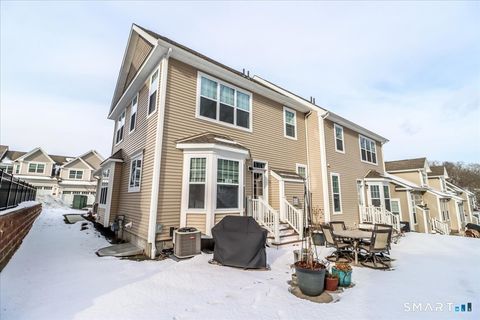 Tiny photo for 32 Hunting Ridge Lane #32, Bethel, CT 06801 (MLS # 24146345)