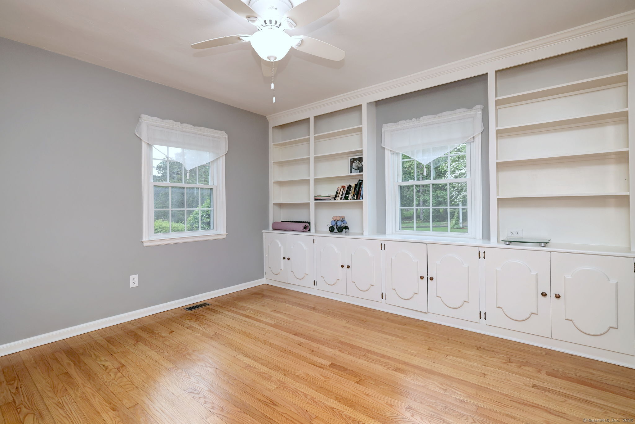 691 Buttonball Road, Orange, Connecticut image 16