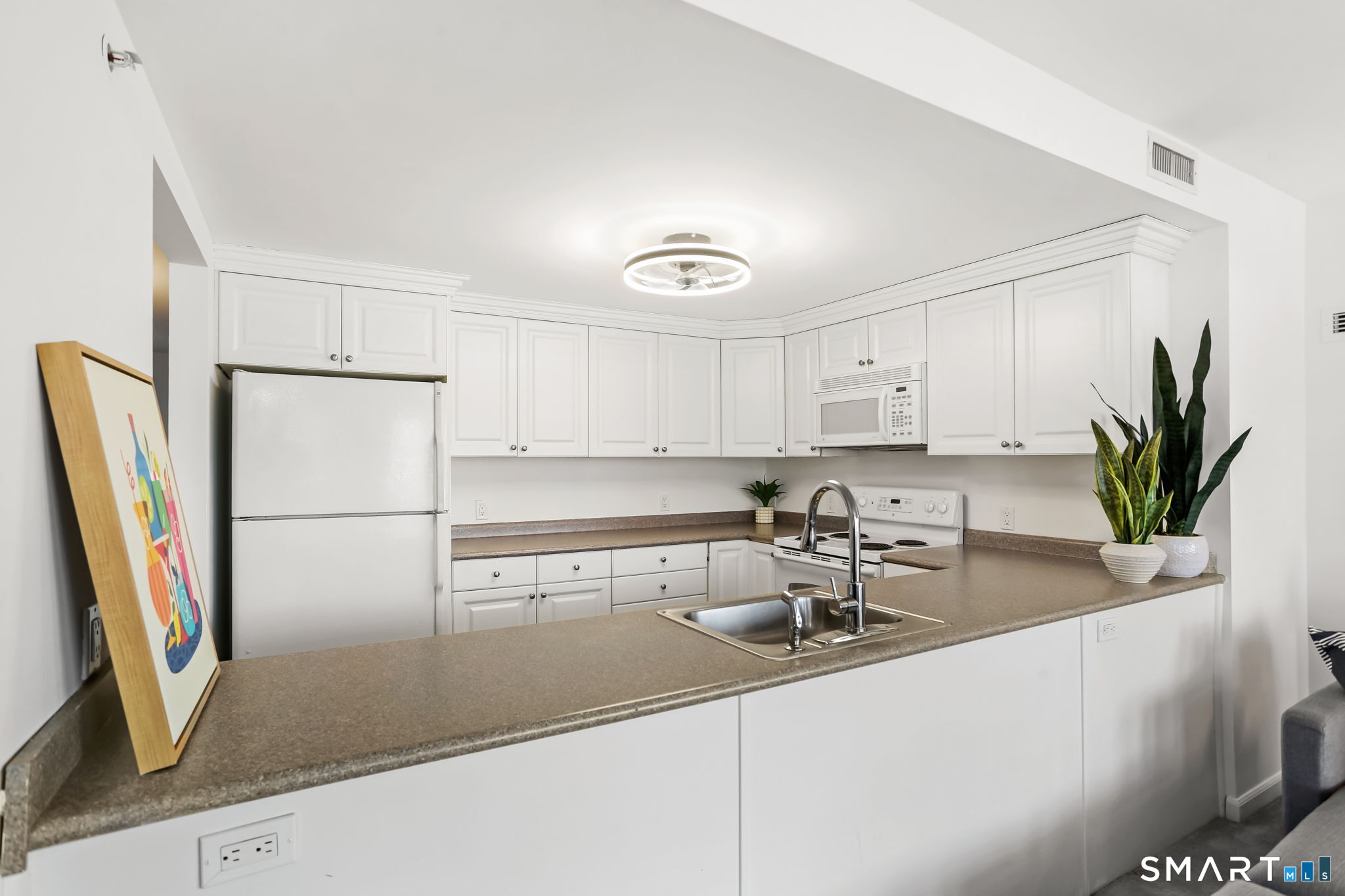 3250 Fairfield Avenue APT 302