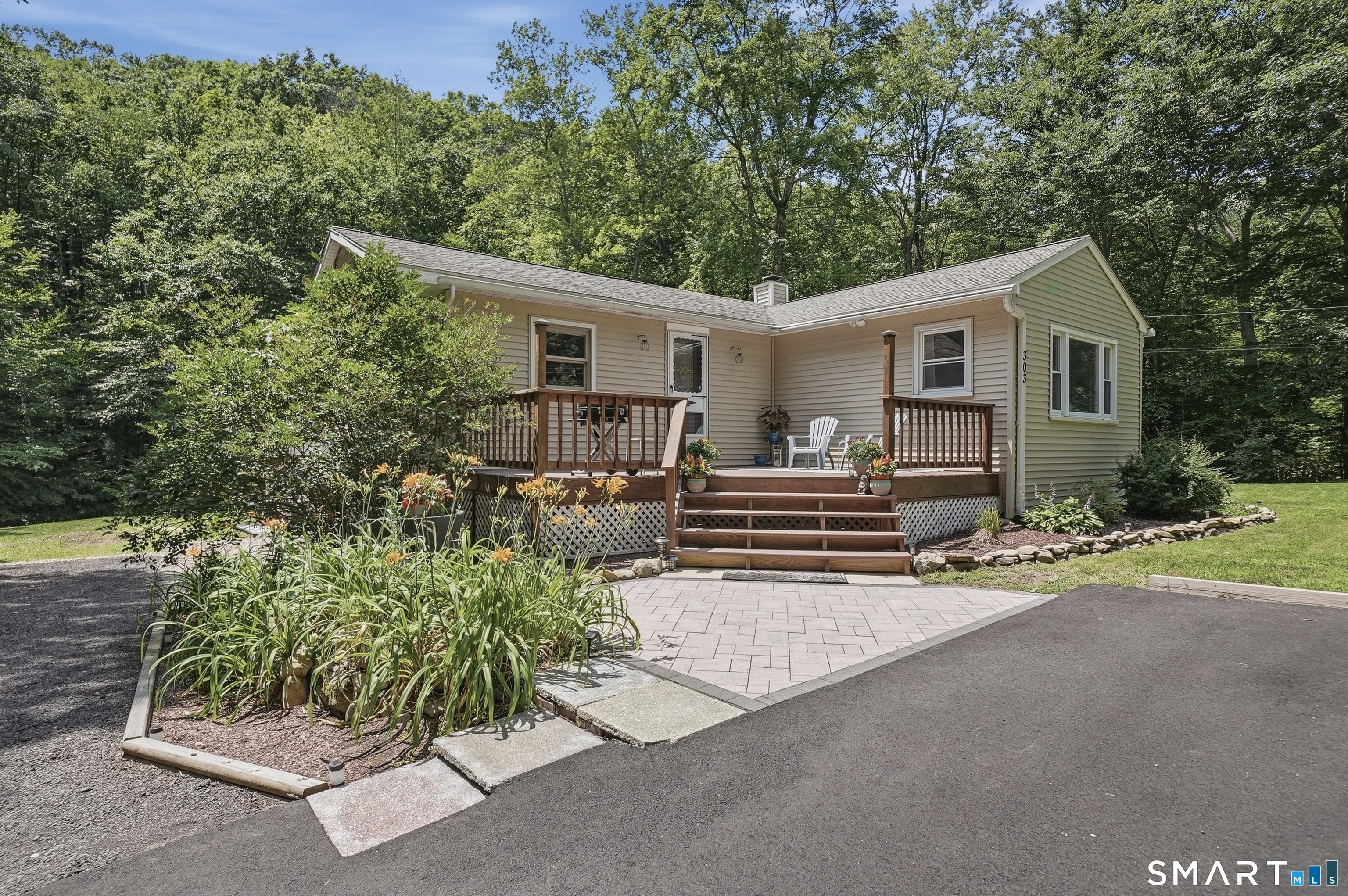 303 George Washington Turnpike