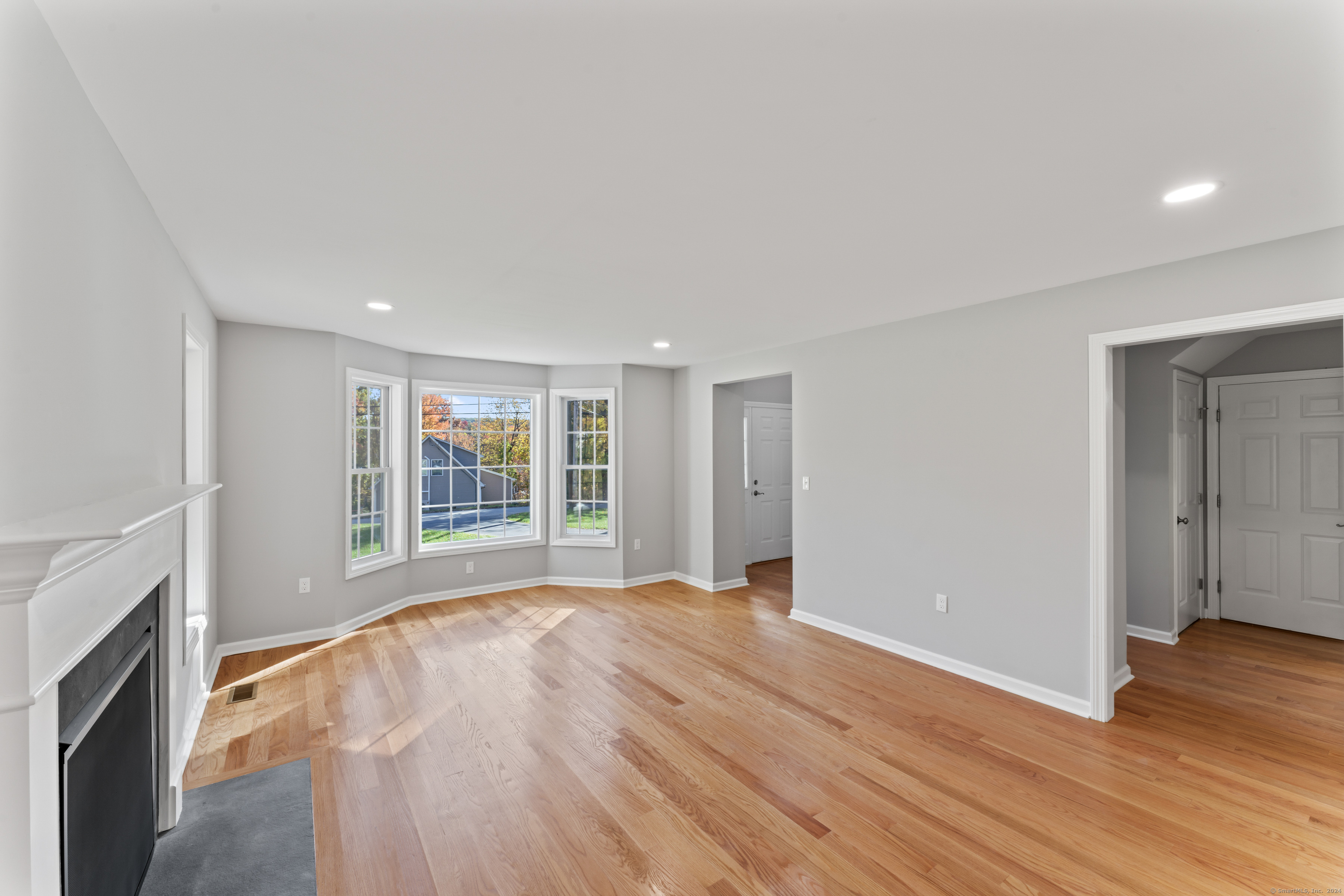 207 Crystal Lake Road, Middletown, Connecticut image 13
