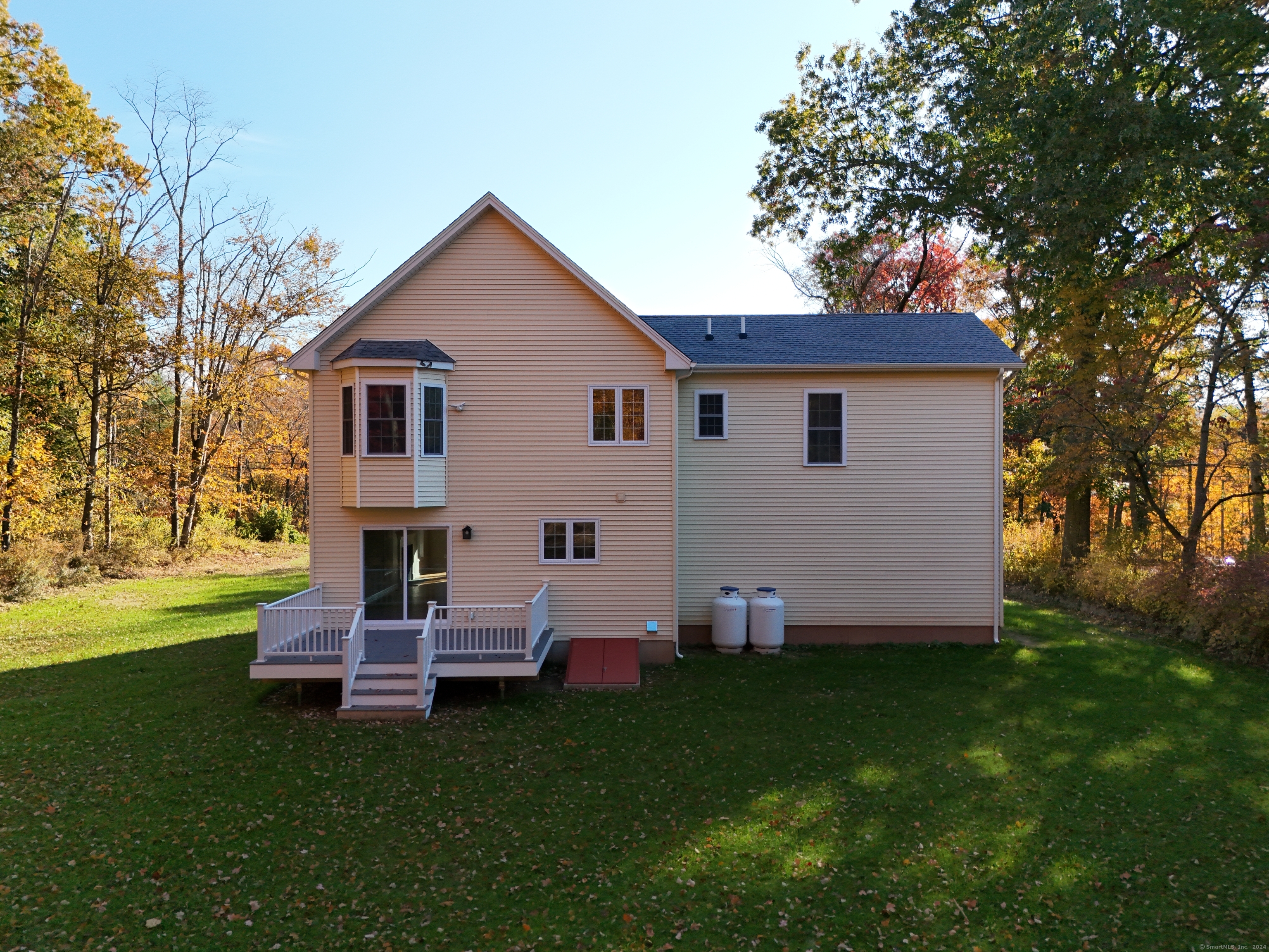 207 Crystal Lake Road, Middletown, Connecticut image 4