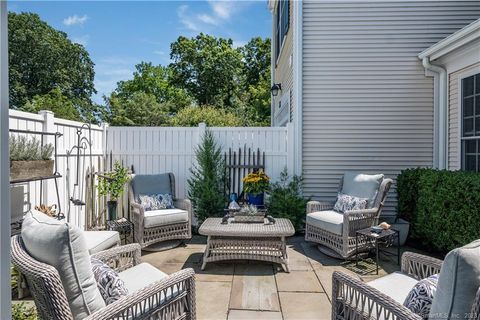 Tiny photo for 21 Evarts Lane #21, Madison, CT 06443 (MLS # 24167019)