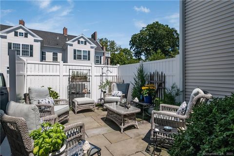 Tiny photo for 21 Evarts Lane #21, Madison, CT 06443 (MLS # 24167019)