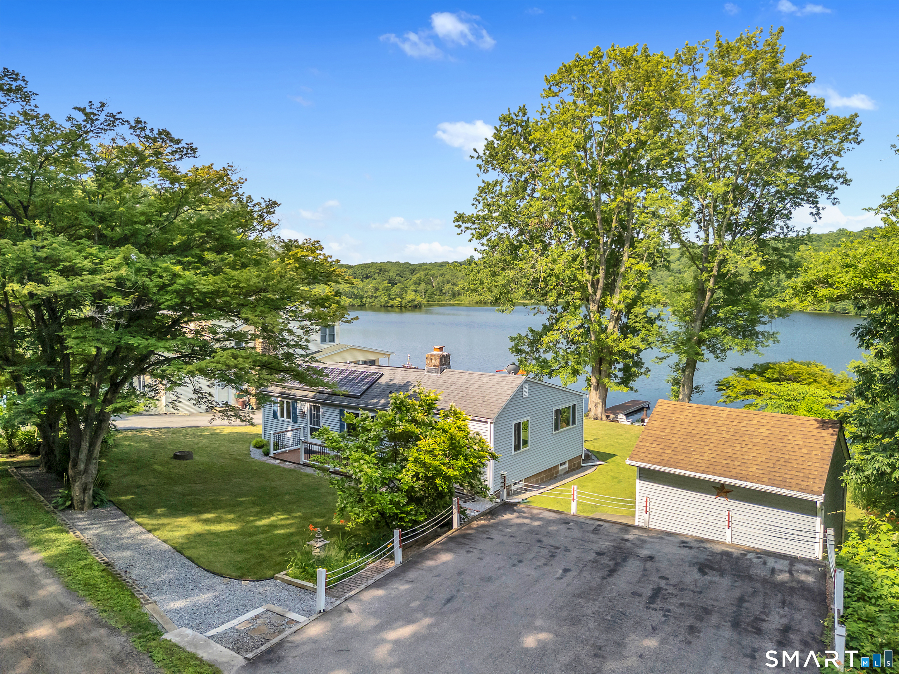 51 Lakeview Drive