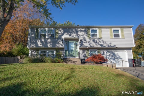 Photo of 46 Sunrise Hill, Meriden, CT 06451 (MLS # 24206043)