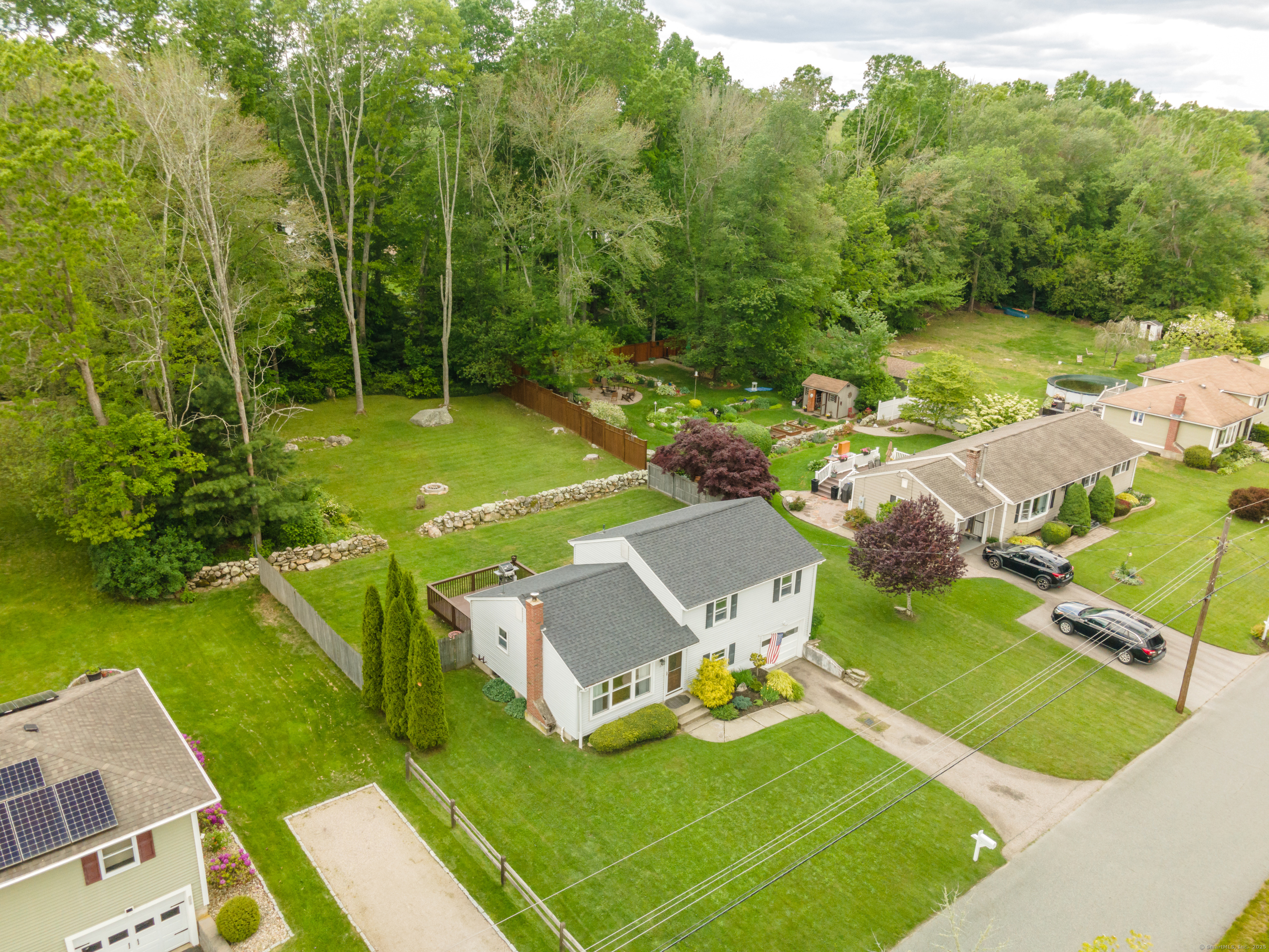 25 Meadow Wood Drive