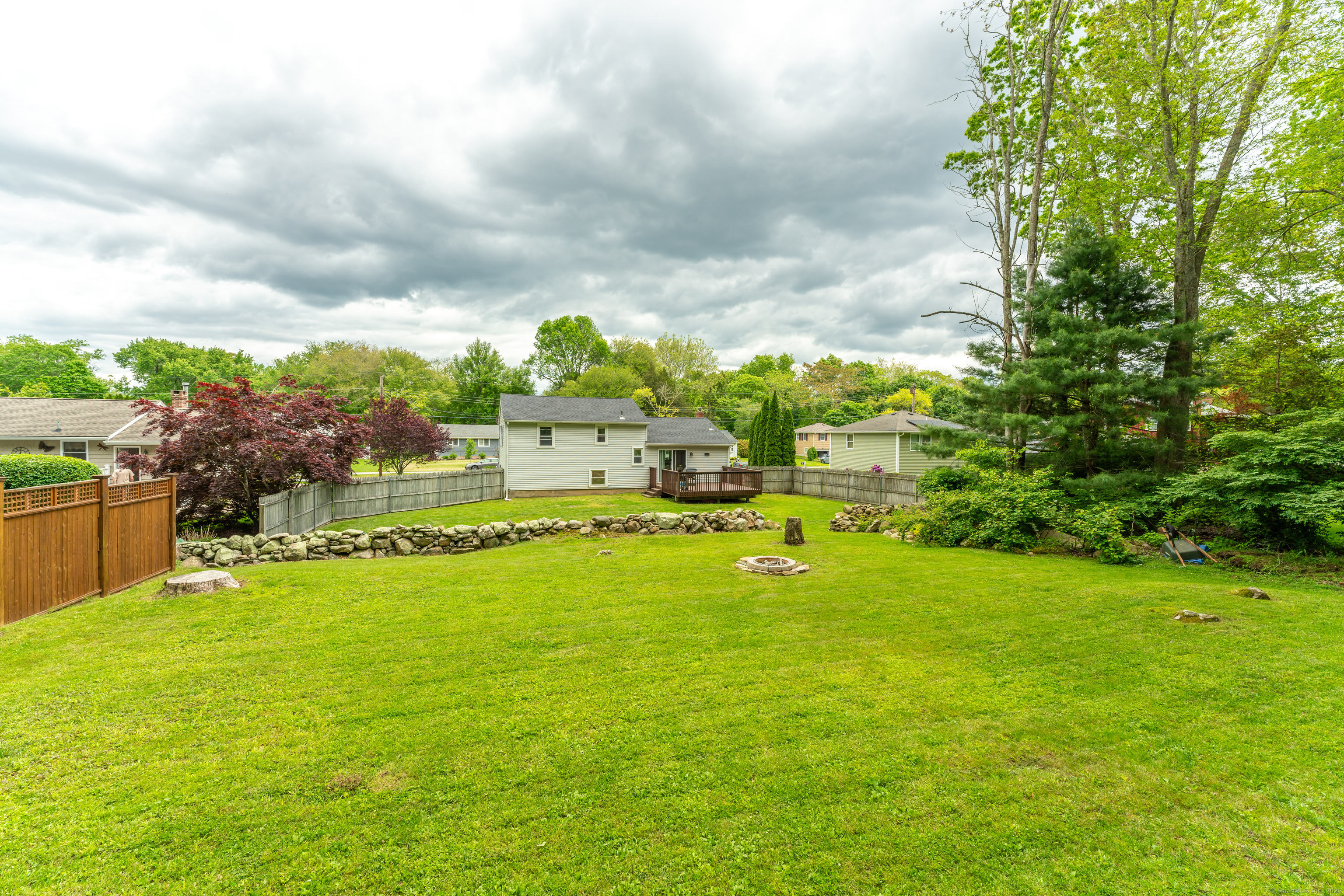25 Meadow Wood Drive, North Stonington, Connecticut image 12