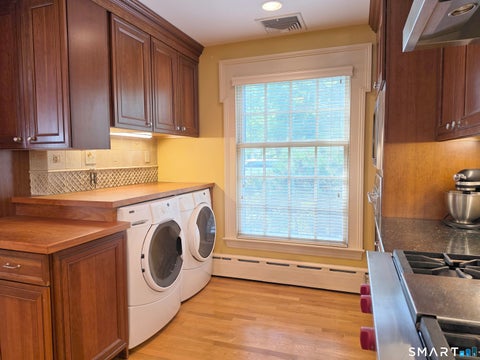 Tiny photo for 11 Alden Avenue, New Haven, CT 06515 (MLS # 24187532)