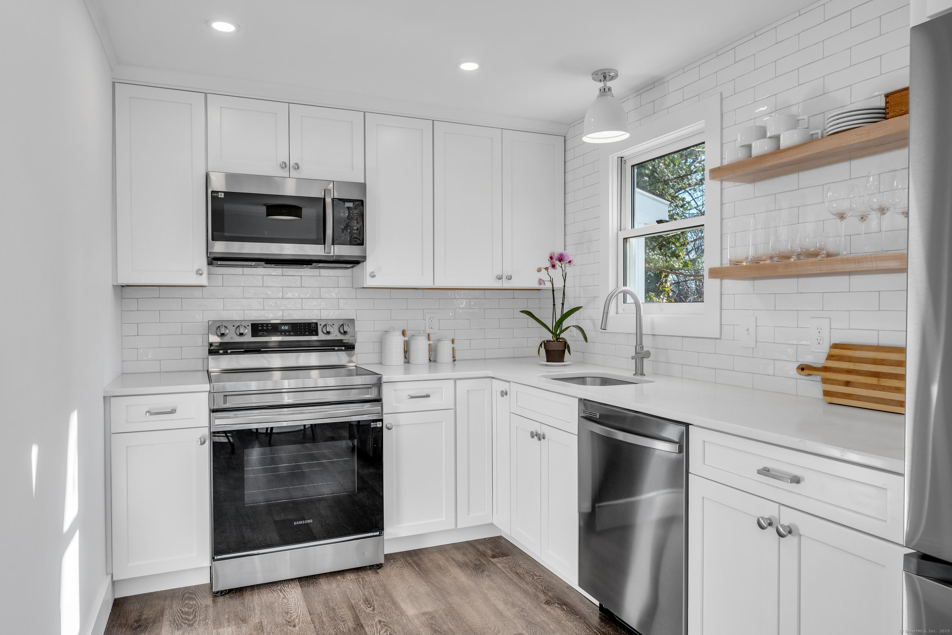 55 Woodland Road, Madison, Connecticut image 4