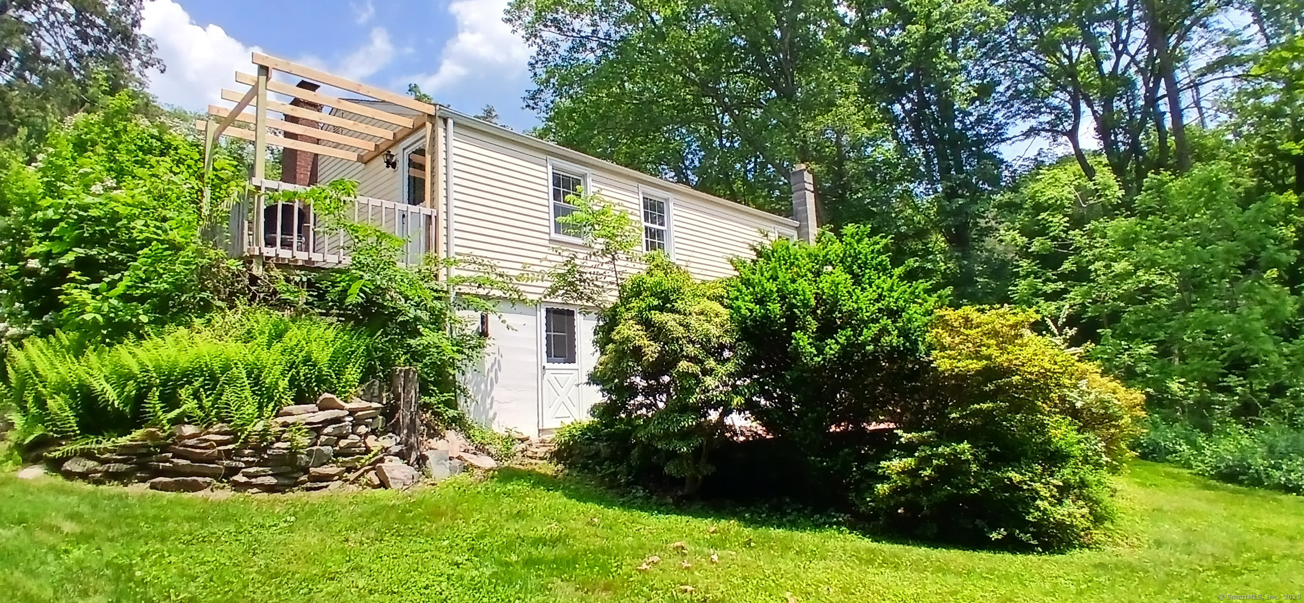 Canton, Connecticut 06019, United States, 2 Bedrooms Bedrooms, ,1 BathroomBathrooms,Residential,Active,146616