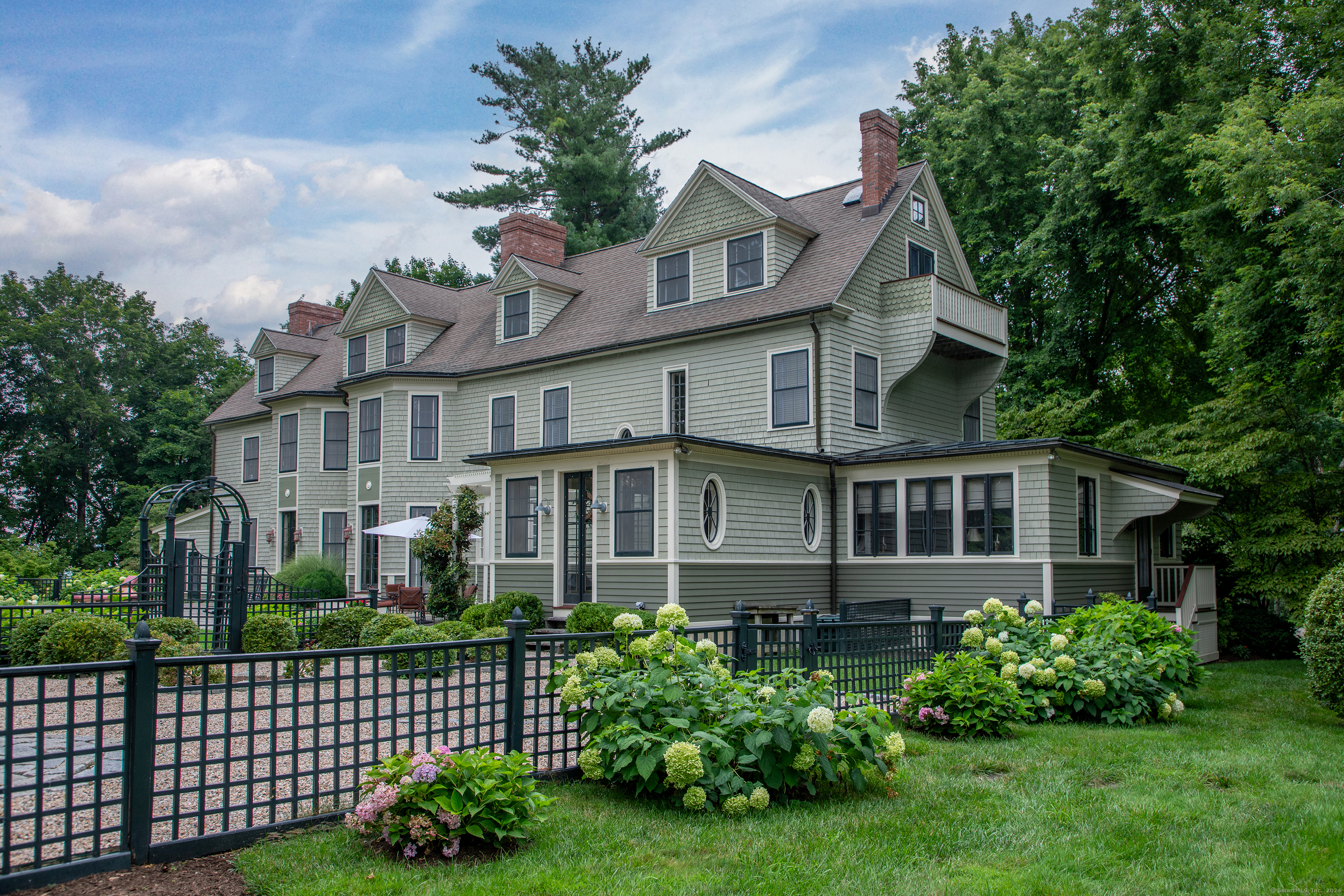 79 Hilltop Road